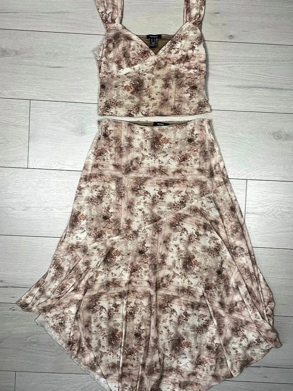 Forever 21 Beige Floral 2-Piece Set Crop Top & Maxi Skirt Top XS Skirt M